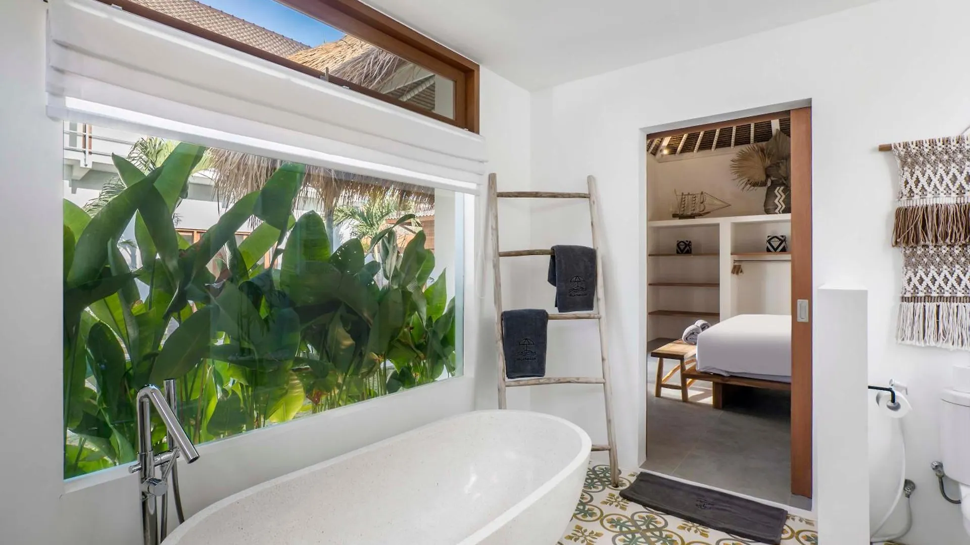 Villa Parasol By Alfred In Bali 塞米亚克